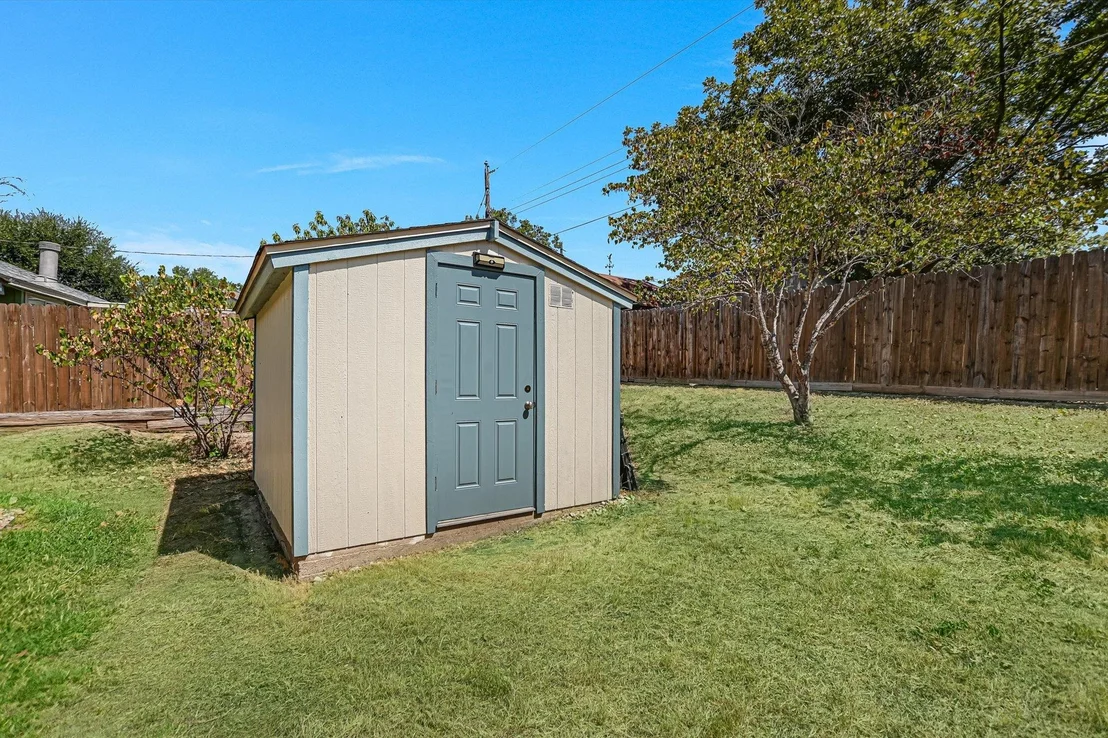 Photo of 1408 Quail Run RD