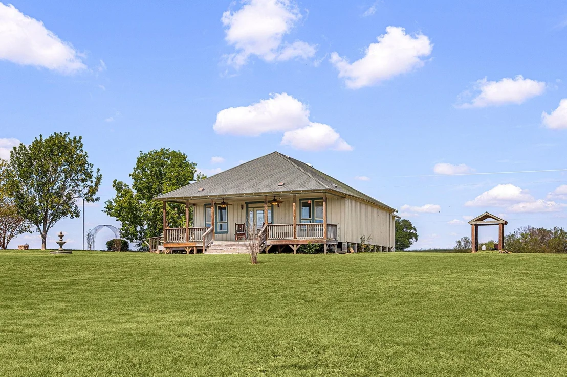 Photo of 550 County Road 471