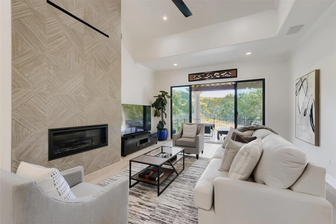 Photo of 3979 River Place BLVD