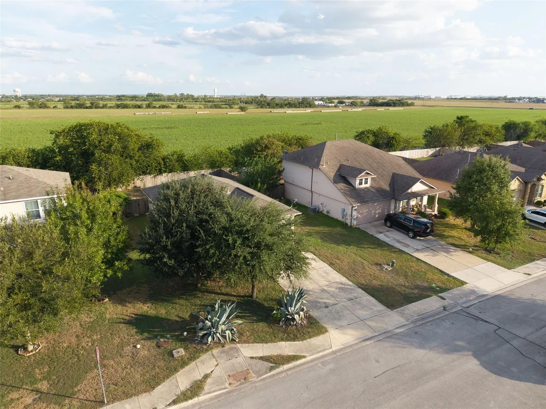 Photo of 221 Ames CV