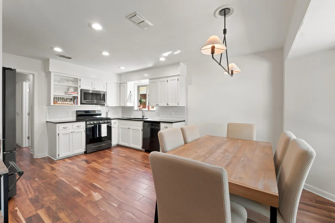 Photo of 6504 Sunnysky WAY