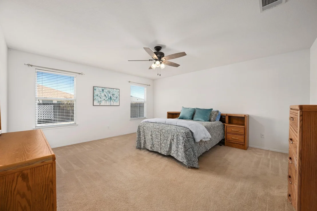 Photo of 204 Katherine WAY
