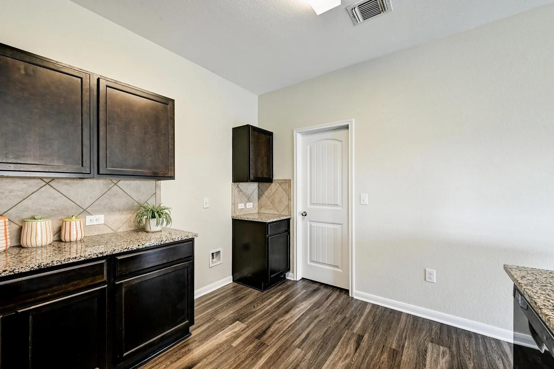 Photo of 245 Voss