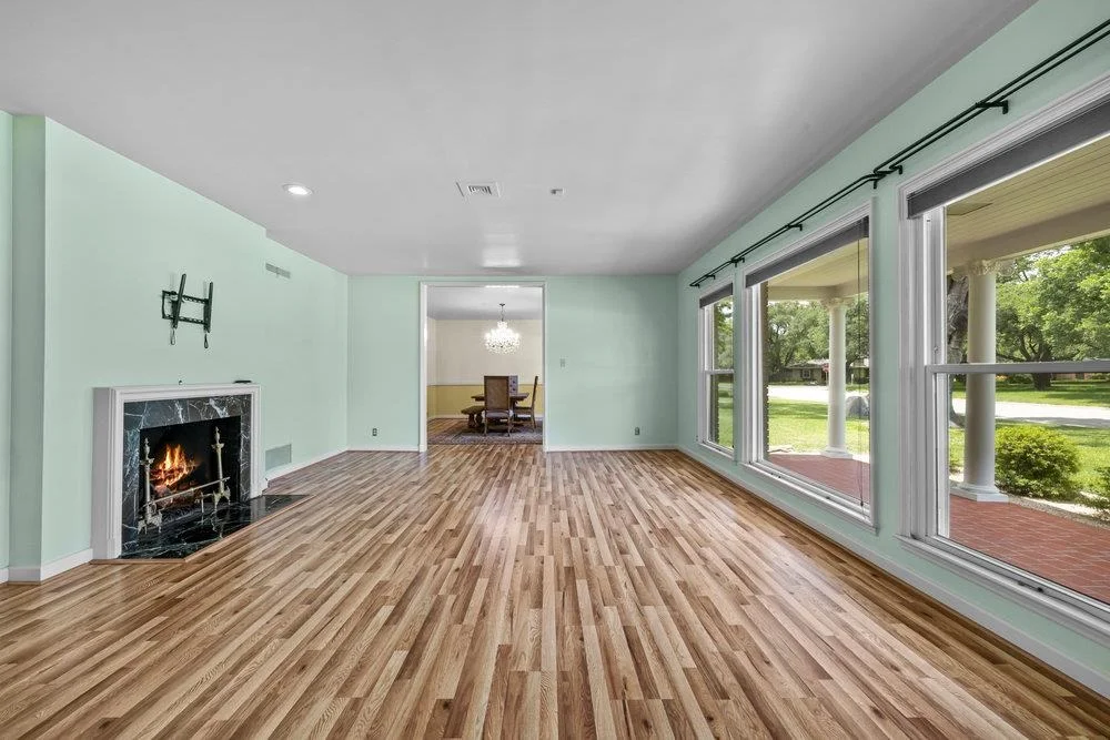 Photo of 707 W Thompson Ave