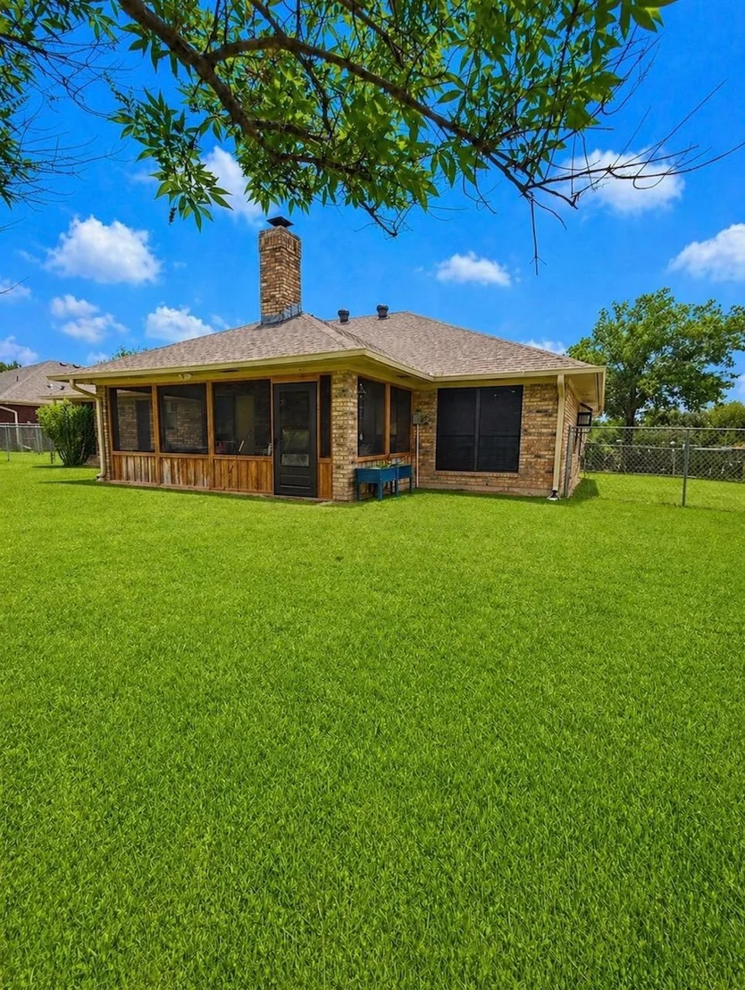 Photo of 405 Erie DR