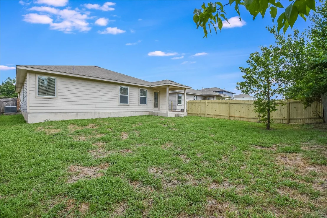 Photo of 18612 Great Falls DR