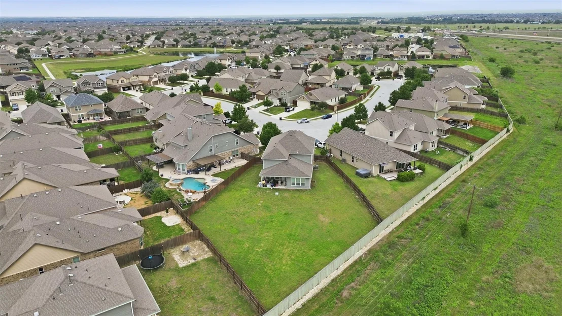 Photo of 165 Carlina LOOP