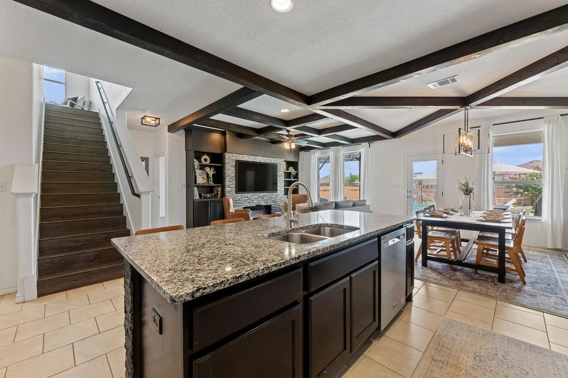 Photo of 5432 Vanner PATH
