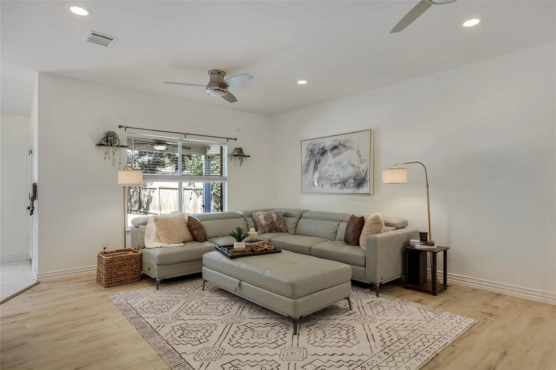 Photo of 3228 Arroyo Bluff LN