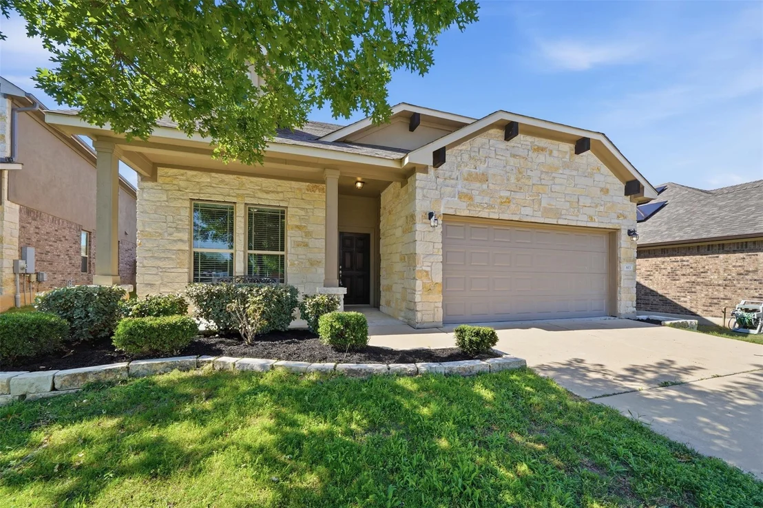 Photo of 613 Longhorn Cavern RD