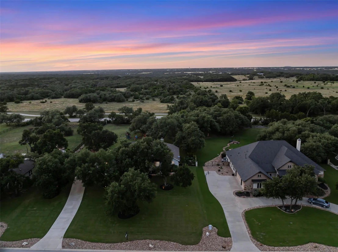 Photo of 220 Highland Oaks