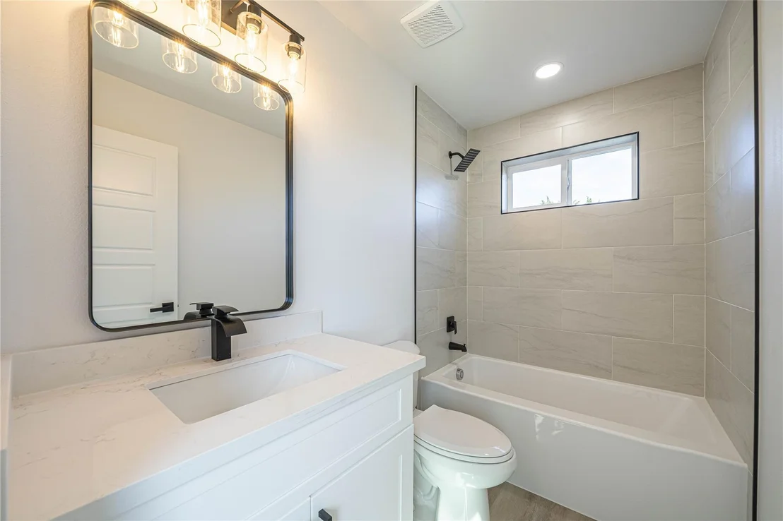 Photo of 4 Huisache LN