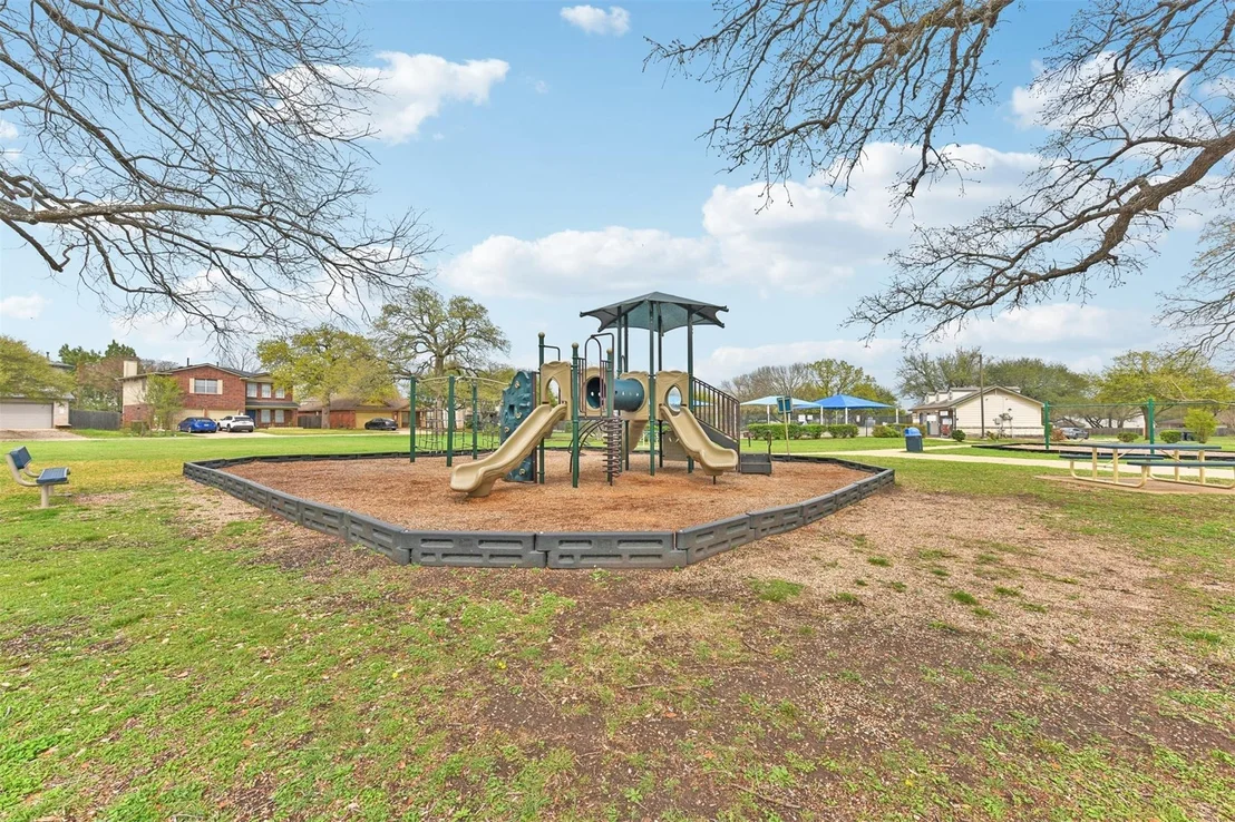 Photo of 611 Haleys CV