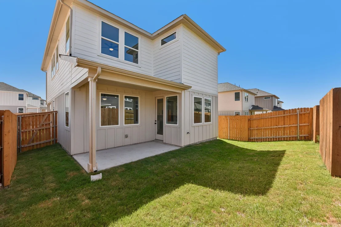 Photo of 149 Maverick Ave