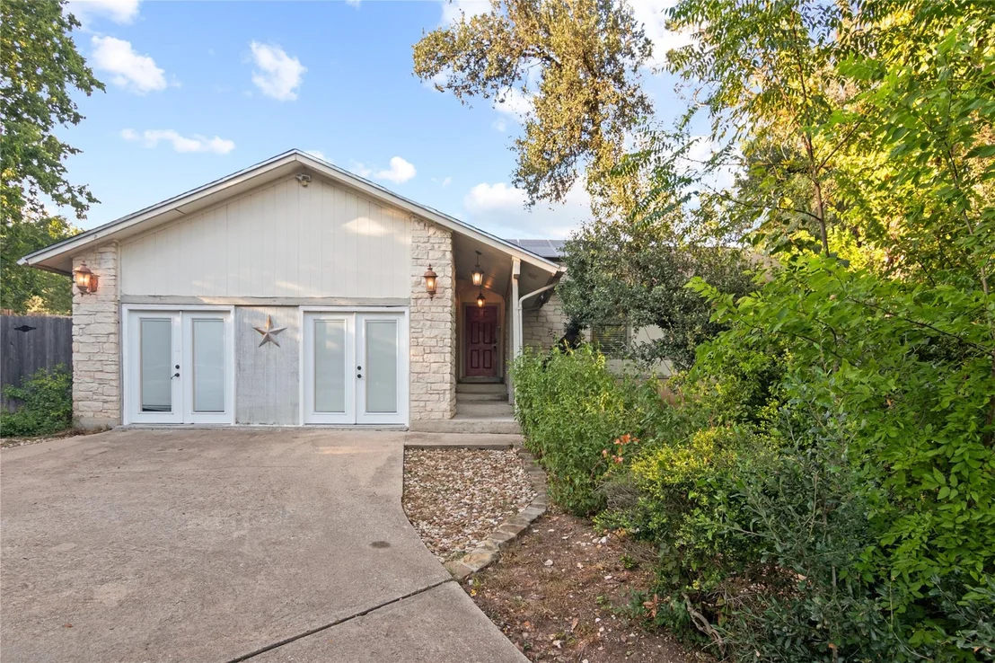 Photo of 9702 Westward DR