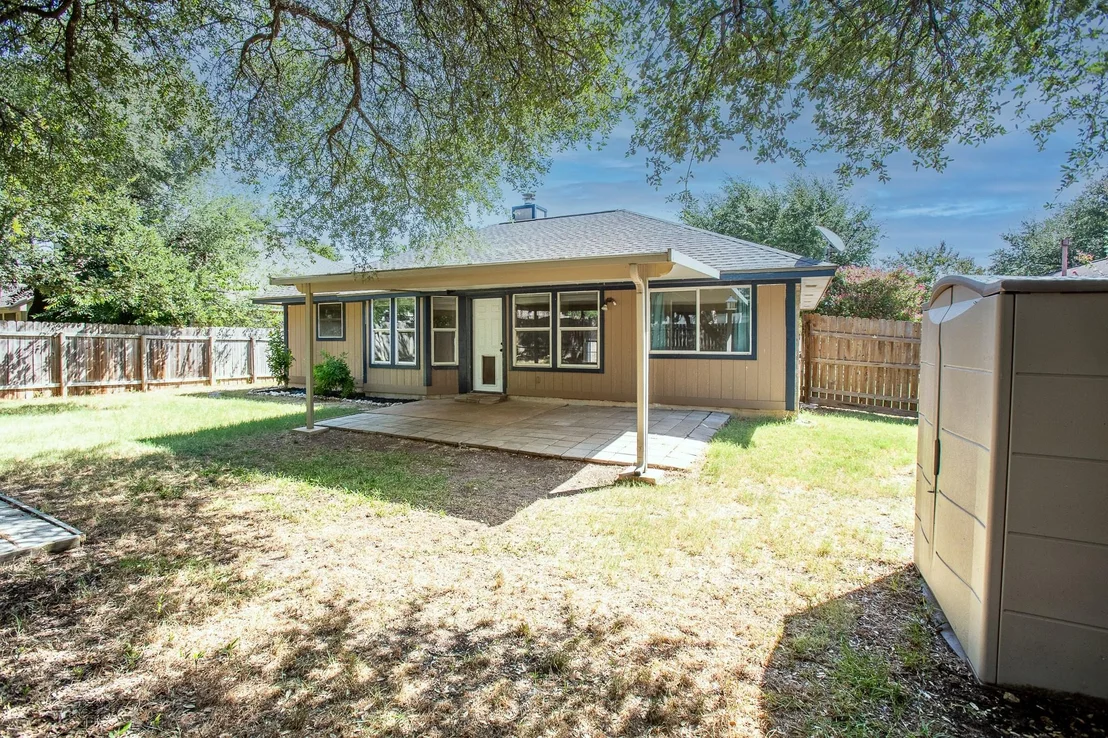 Photo of 605 Clear Spring LN