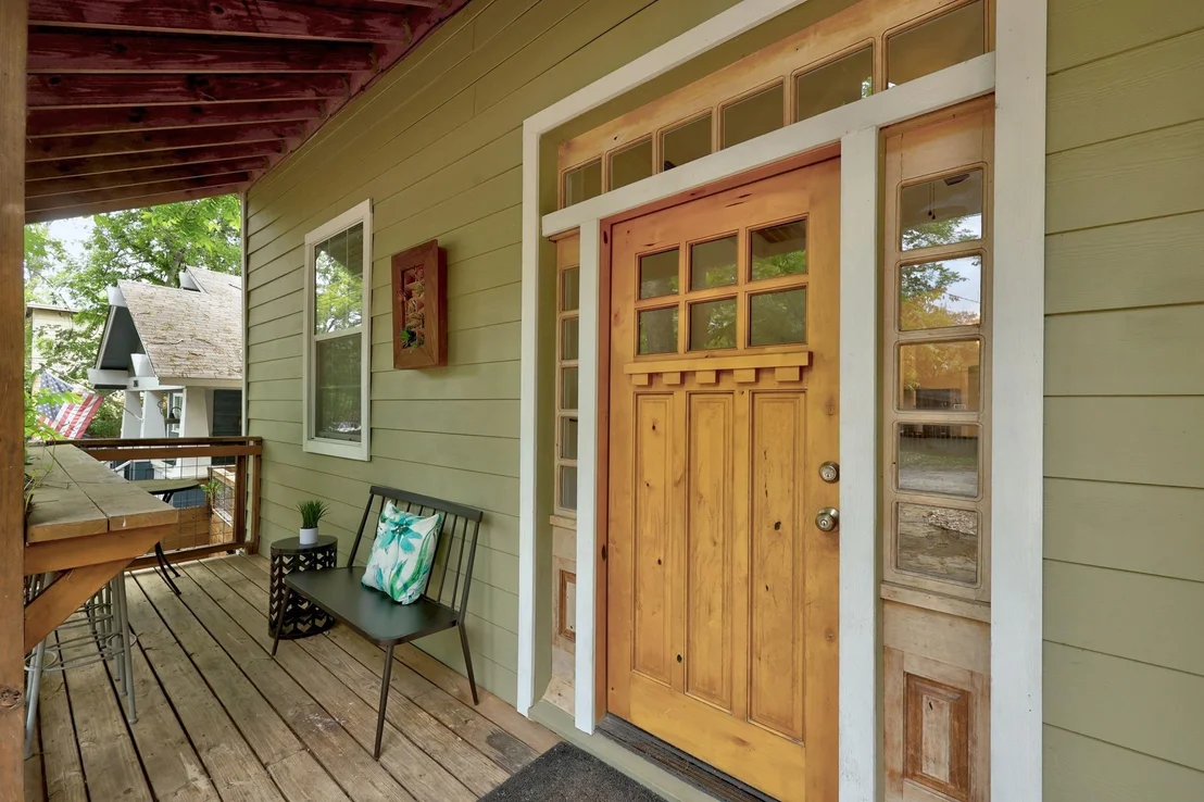 Photo of 2503 Bryan ST