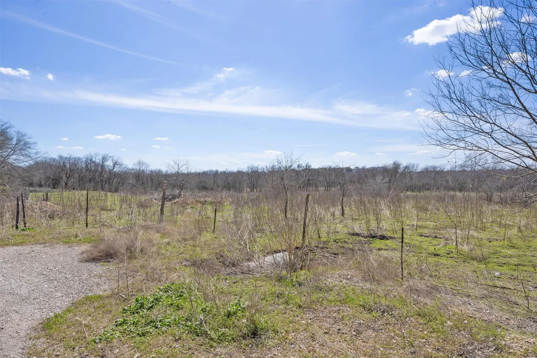 Photo of 940 Windy Hill RD