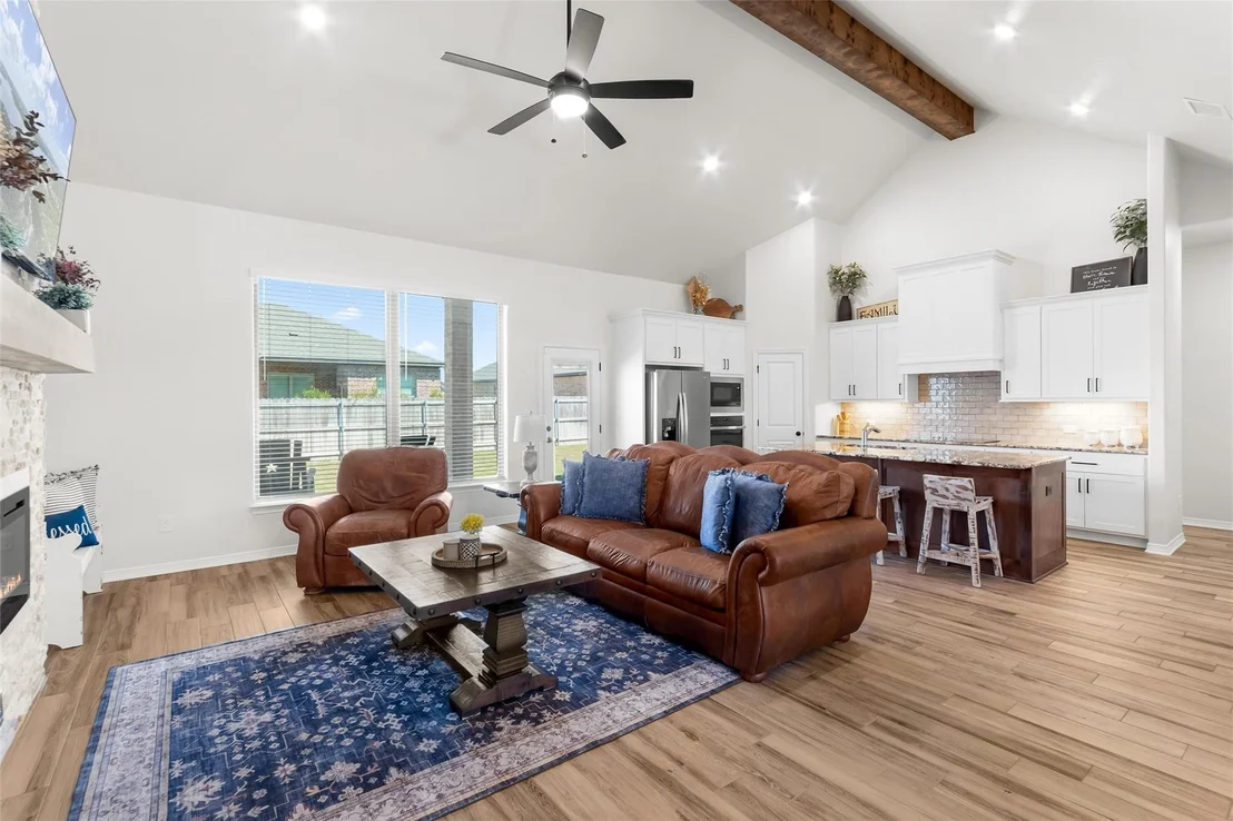 Photo of 812 Eagle Crest CV