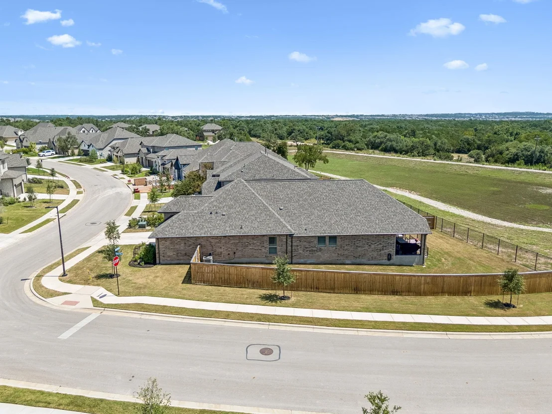 Photo of 1200 Scenic Green LOOP