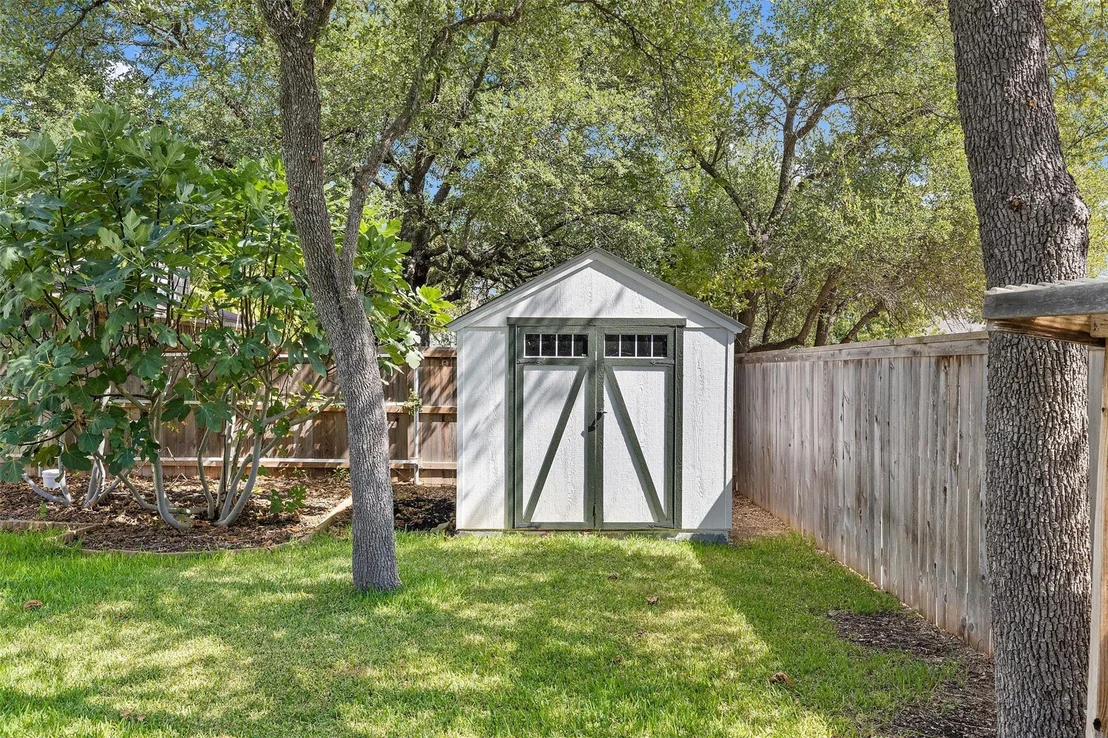 Photo of 1928 Barnett DR