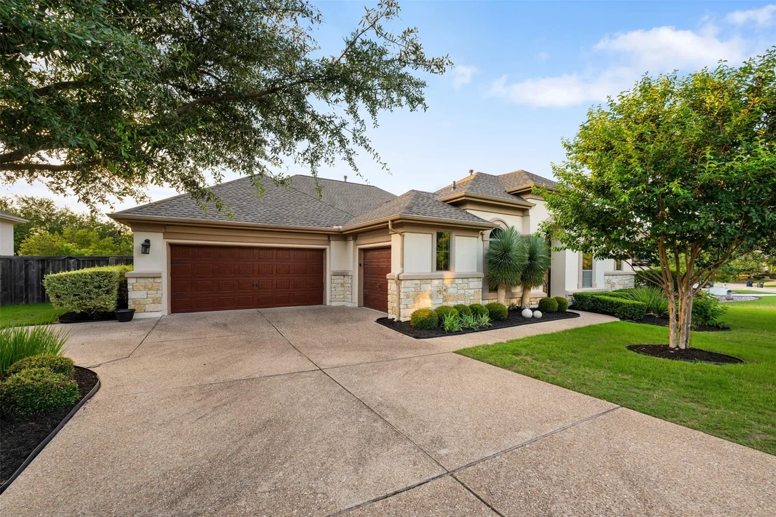 Photo of 2001 Long Bow DR