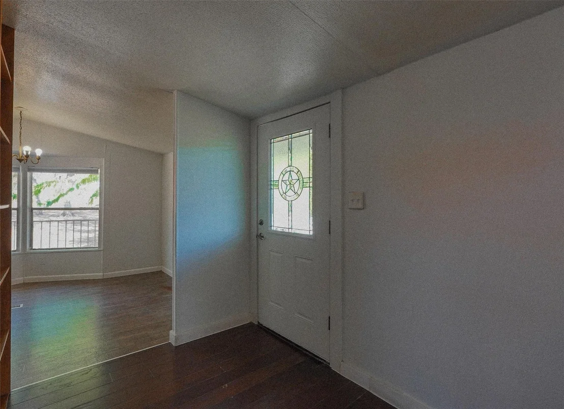 Photo of 155 5th ST