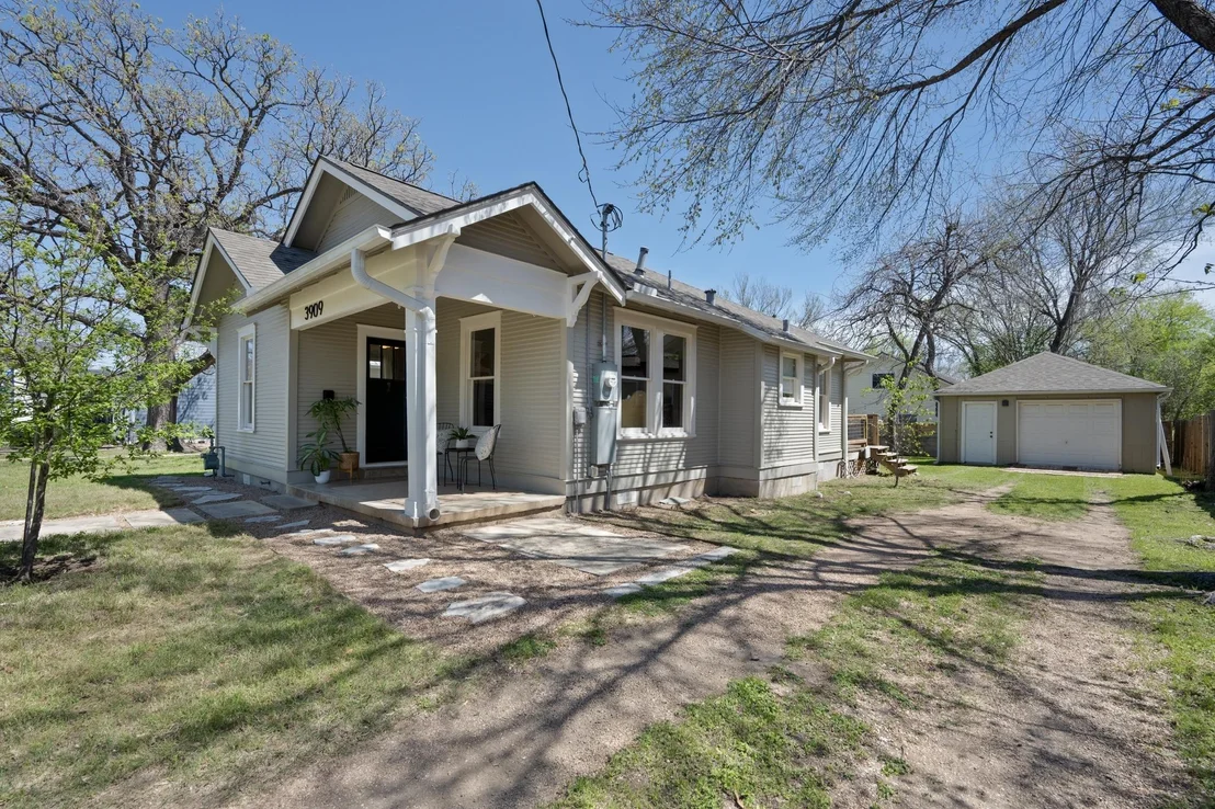 Photo of 3909 Becker Ave