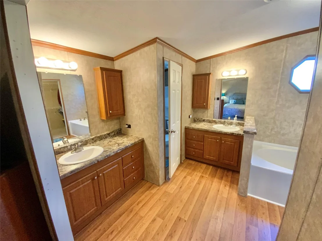 Photo of 631 County Road 270 RD