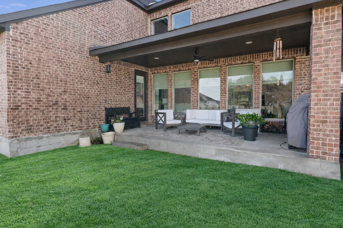 Photo of 221 Ashmore LN