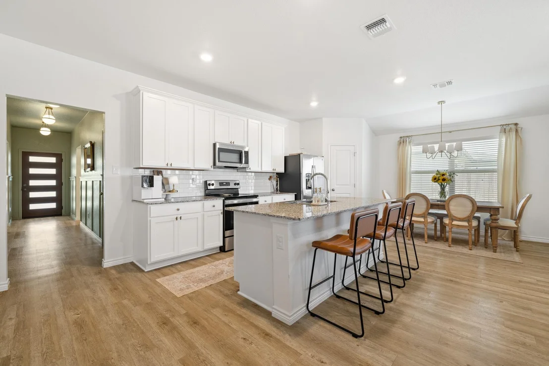 Photo of 129 Maybelline RD