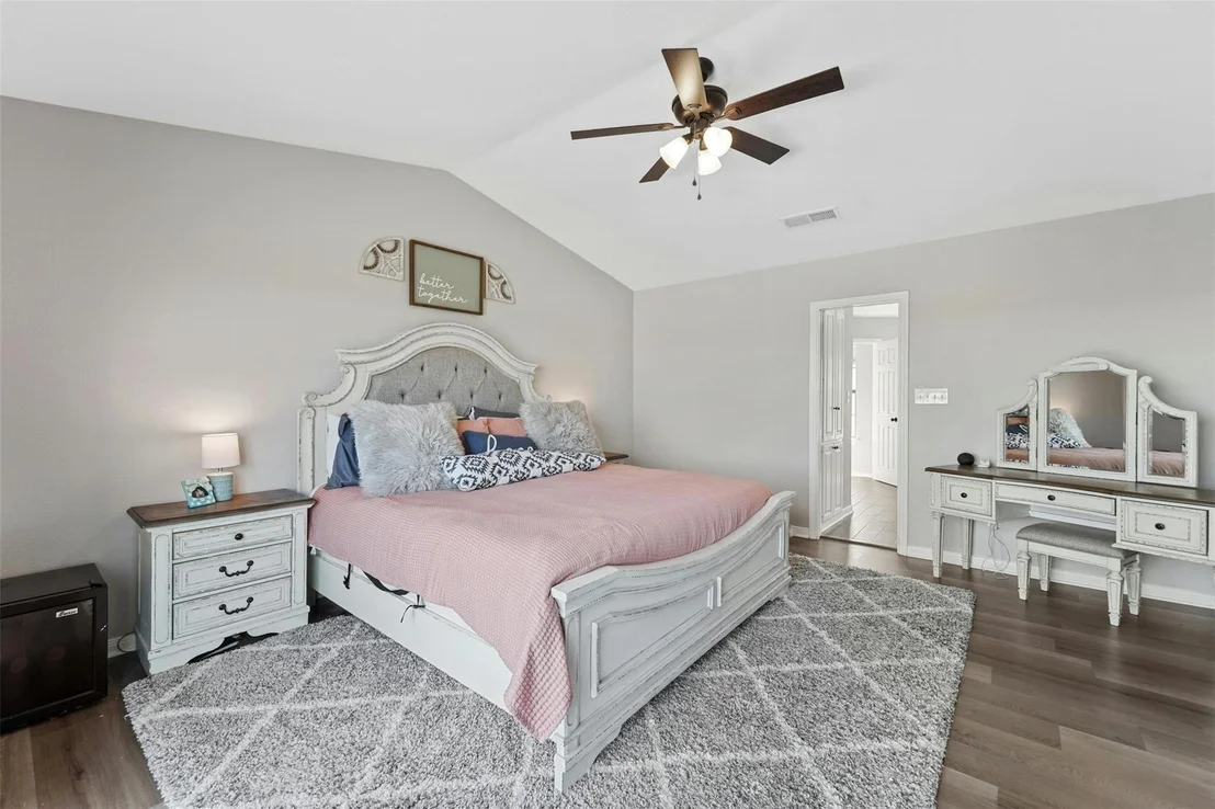 Photo of 21302 High DR