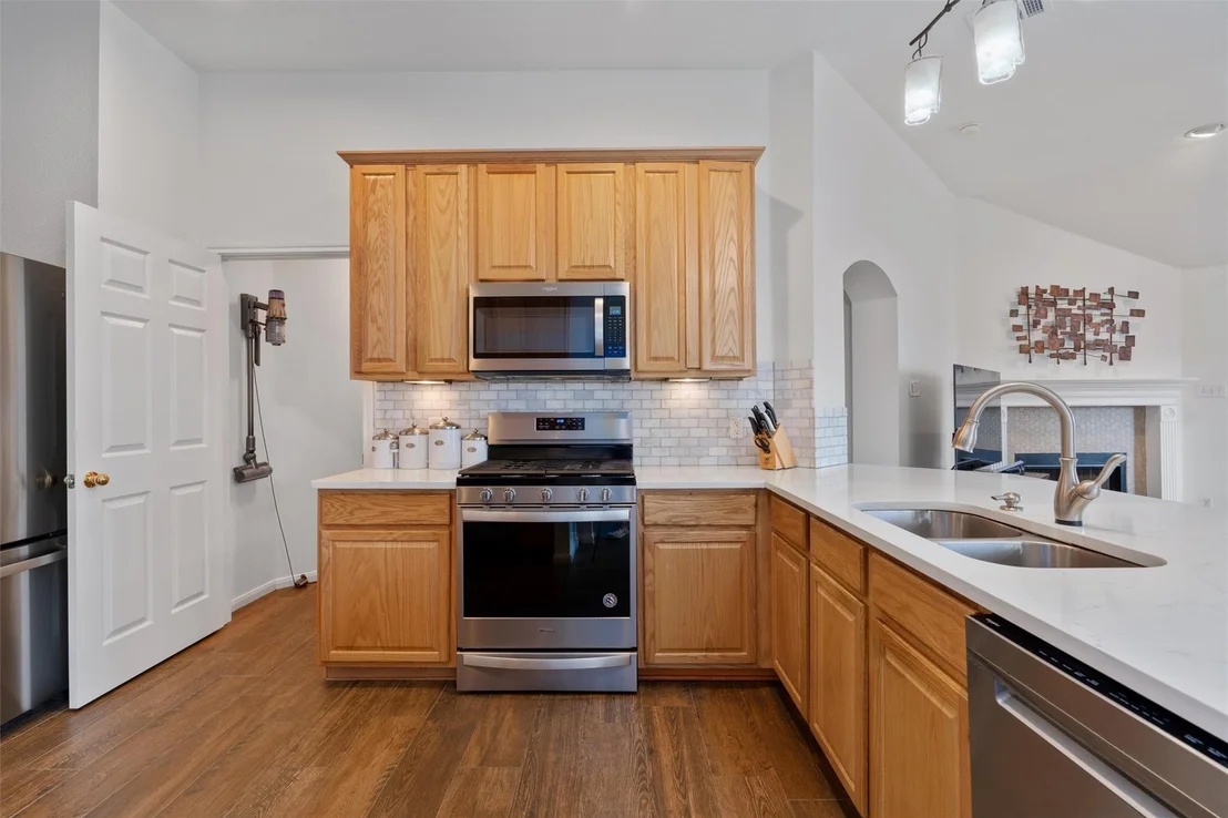 Photo of 17007 Brewer Blackbird DR