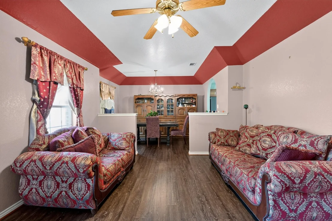 Photo of 1704 Prestige LOOP