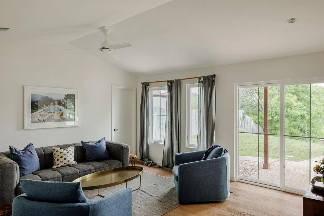 Photo of 500 Lakeshore DR
