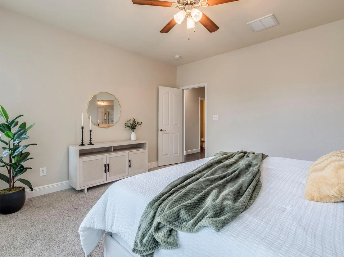 Photo of 1301 Horseback HOLW
