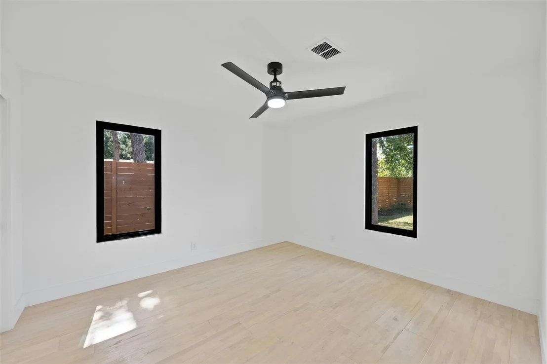 Photo of 1305 Ridgehaven DR