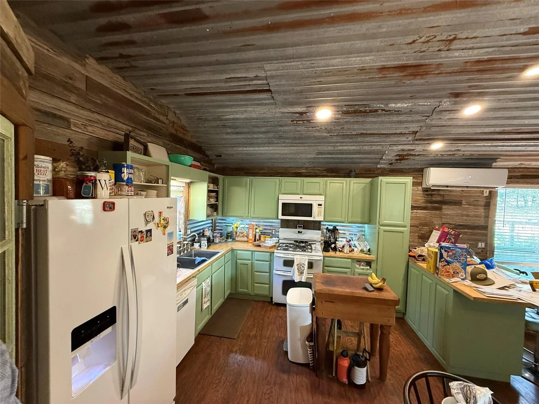 Photo of 3998 2341 RD