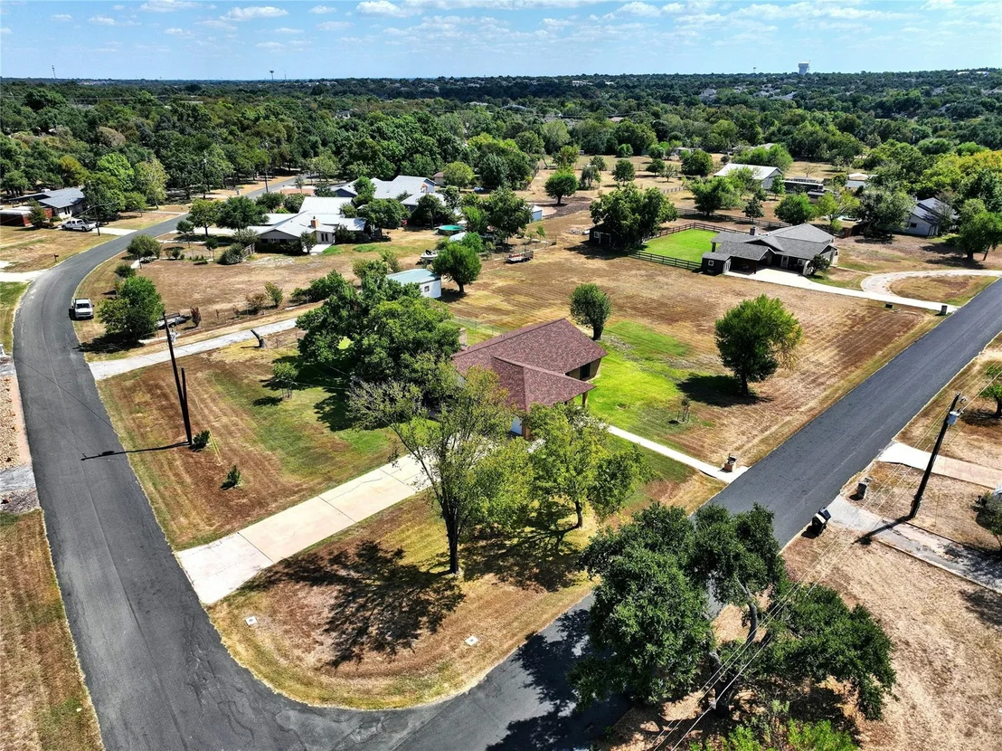 Photo of 1305 Brushy Bend DR