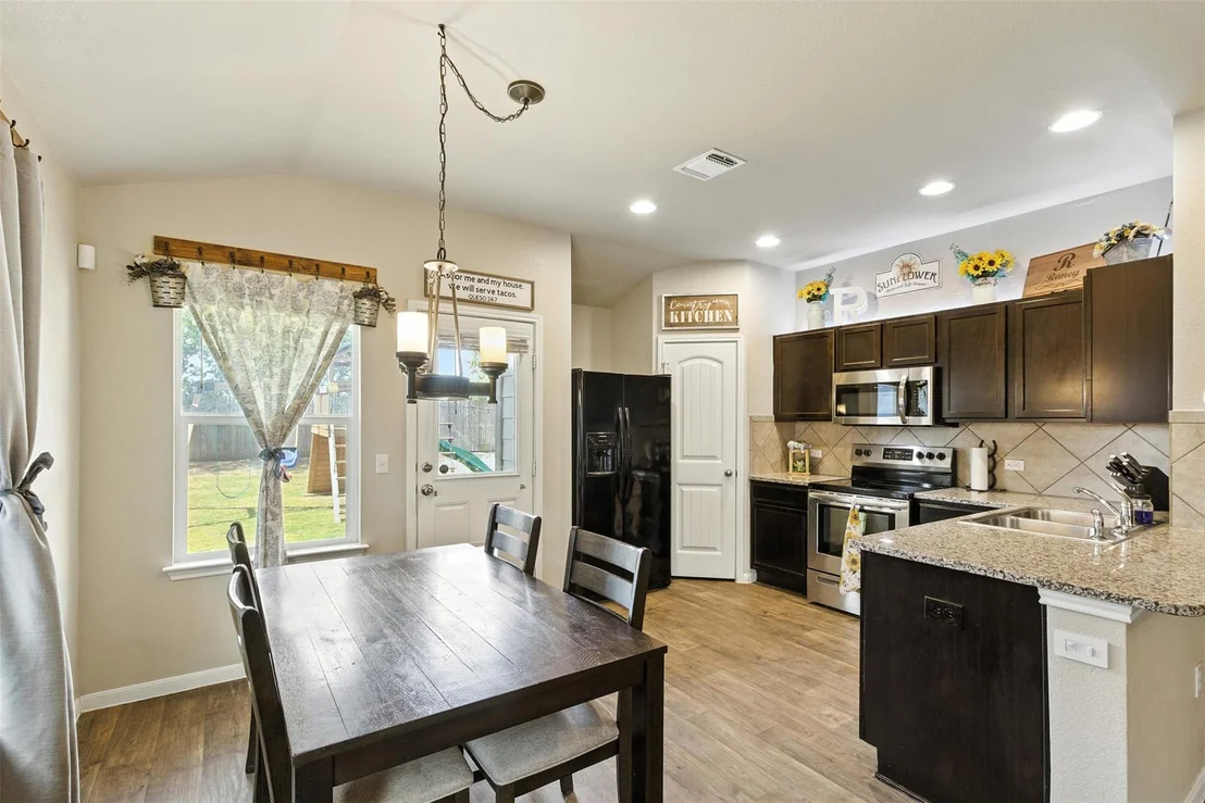 Photo of 416 Cassandra DR