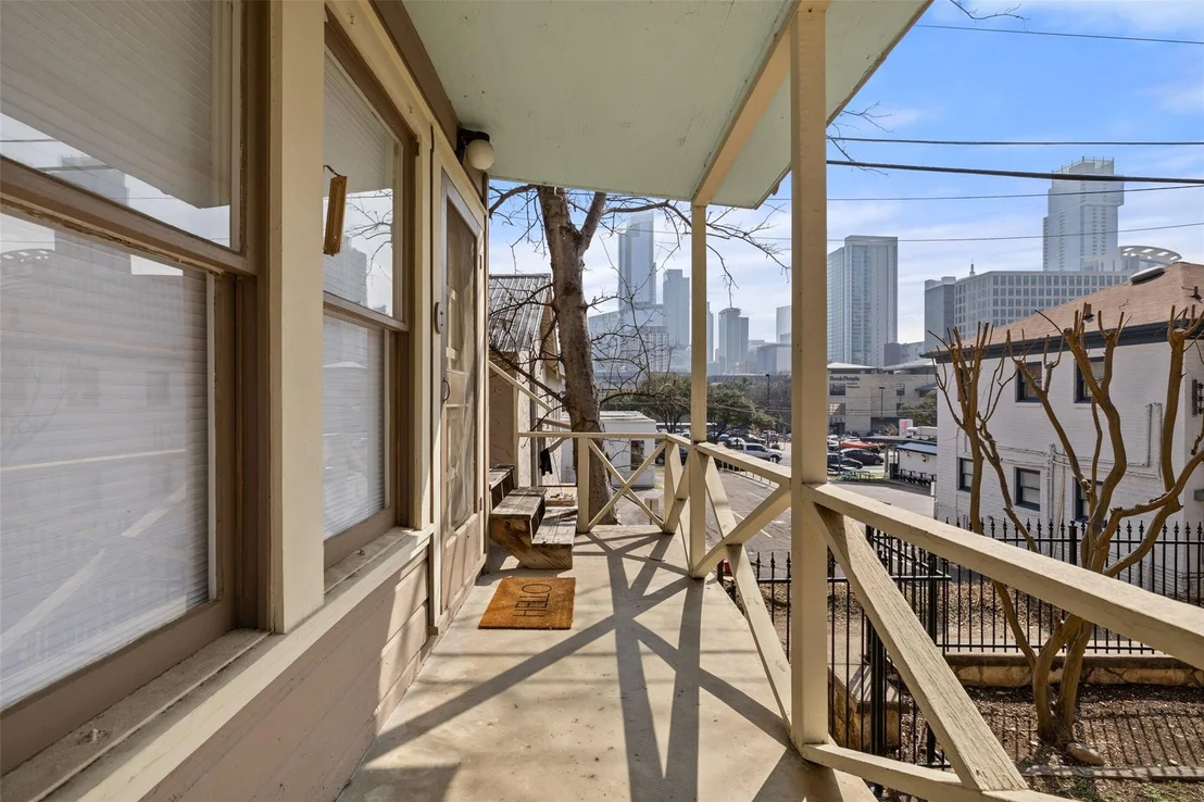 Photo of 613 Baylor ST