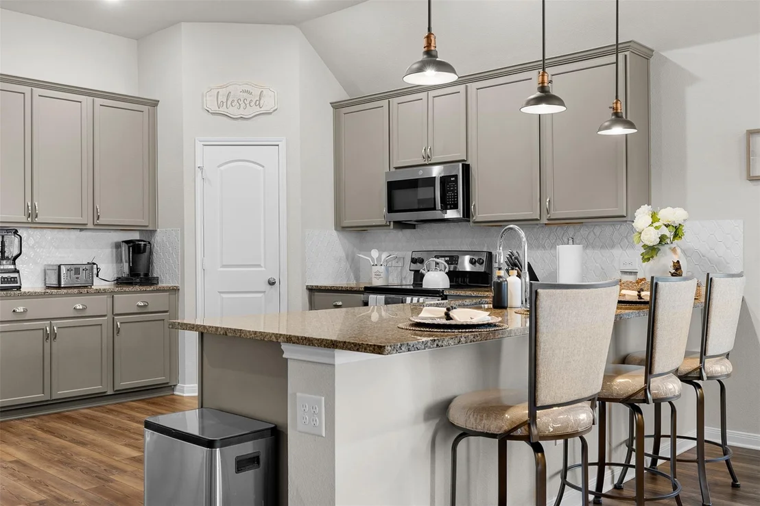 Photo of 6620 McGregor LOOP