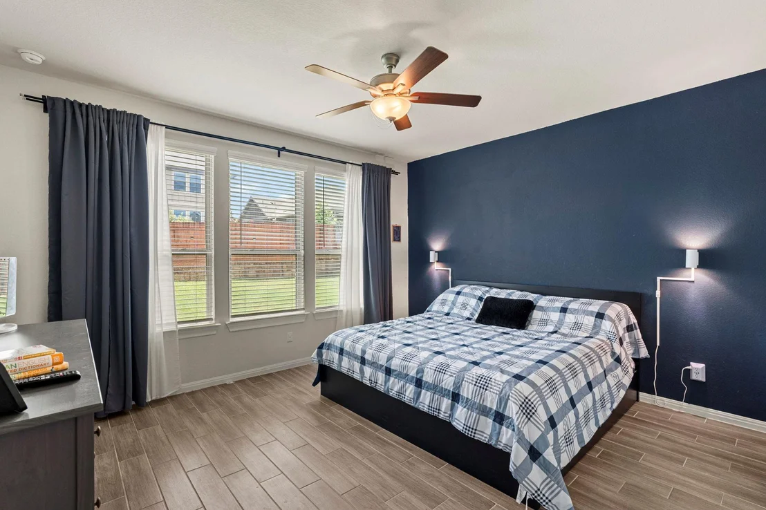 Photo of 548 Purple Heart DR