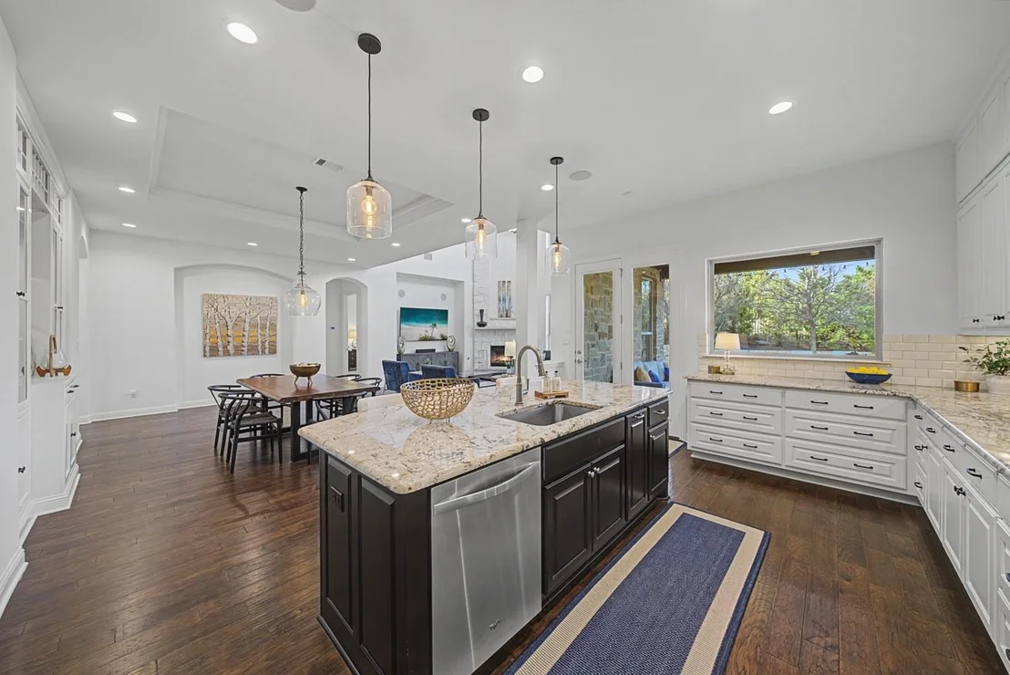 Photo of 18520 Dewitt PL