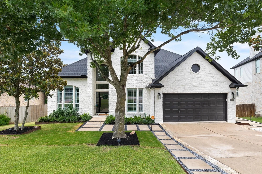 Photo of 291 Torrington DR