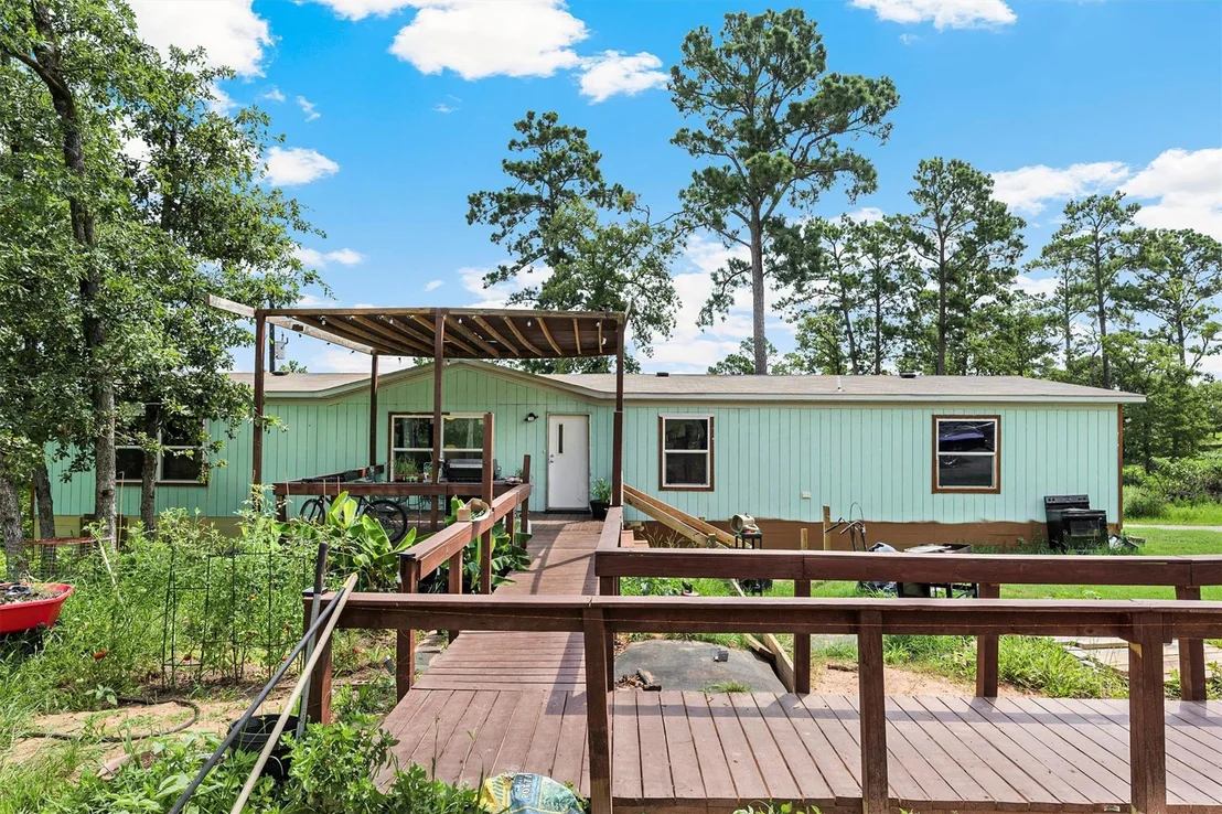 Photo of Unit D at 467 Pine Tree LOOP