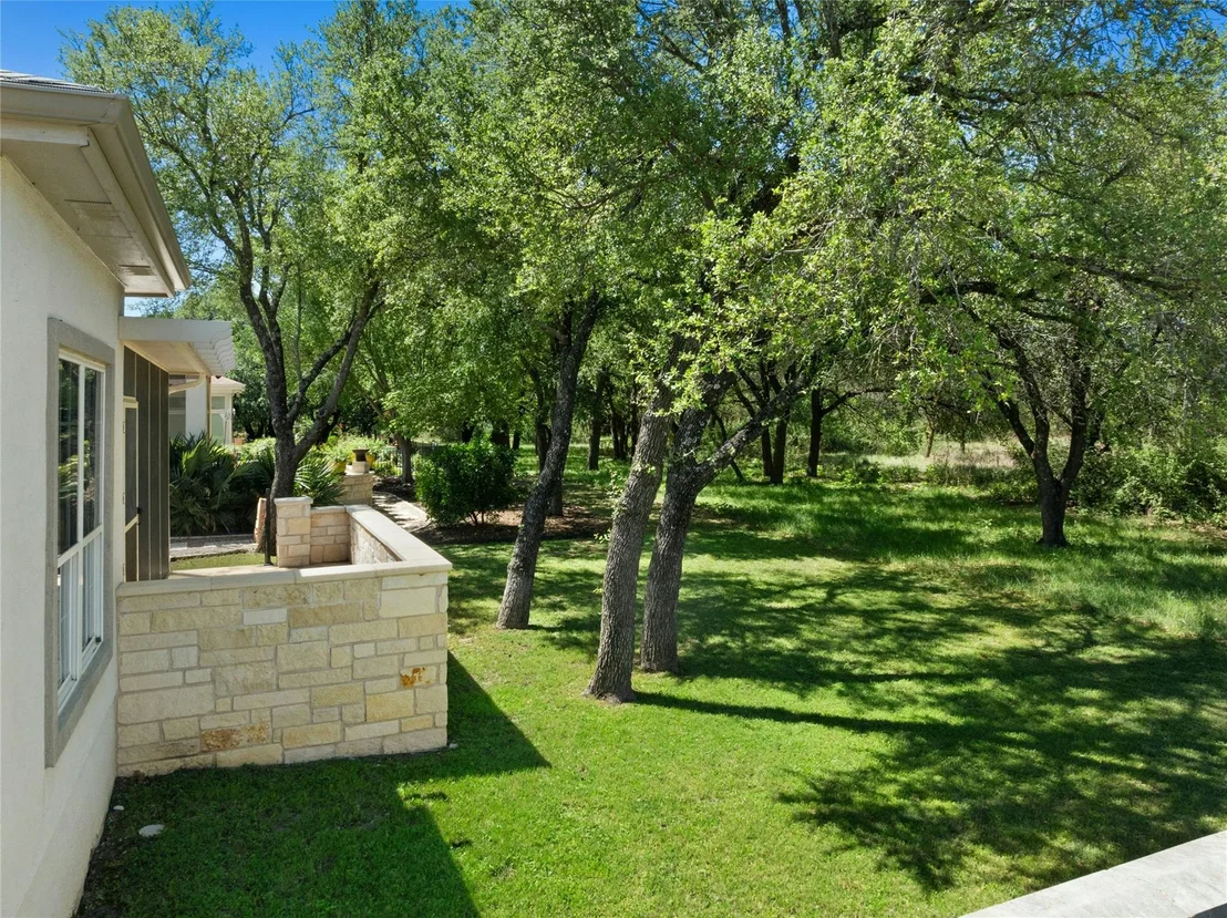 Photo of 405 Fieldstone DR