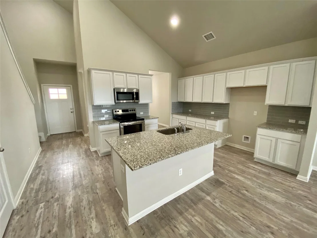 Photo of 632 Donegal LN