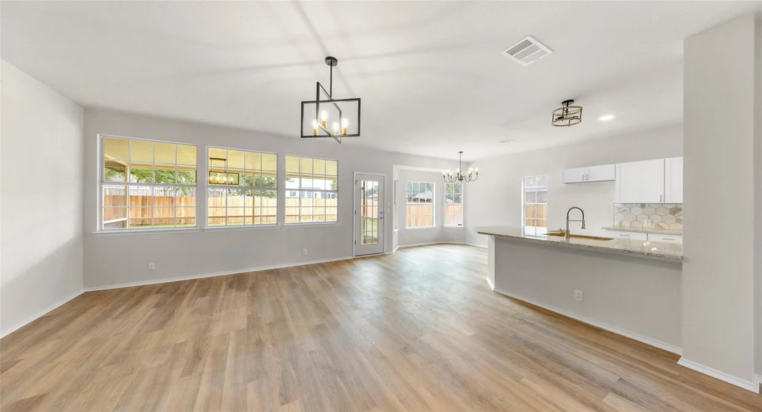 Photo of 412 Tamara DR