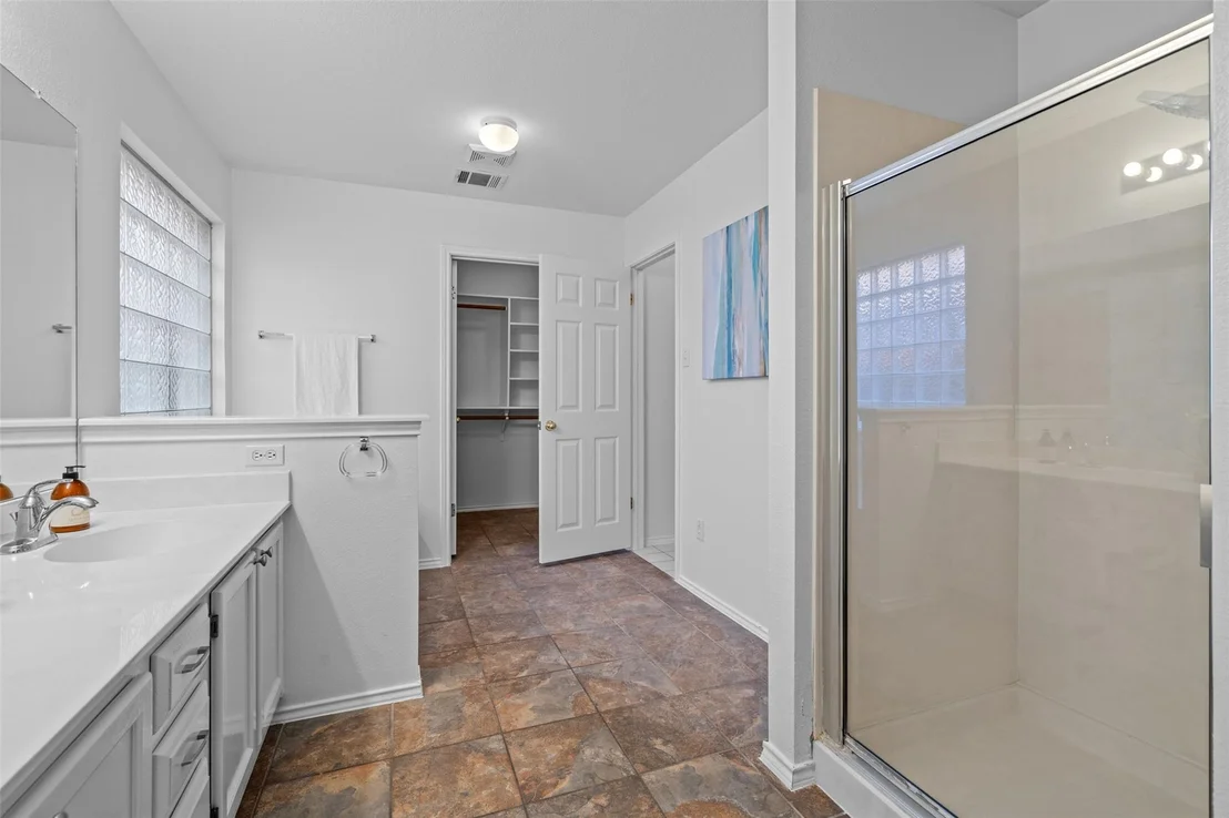 Photo of 13533 Albania WAY